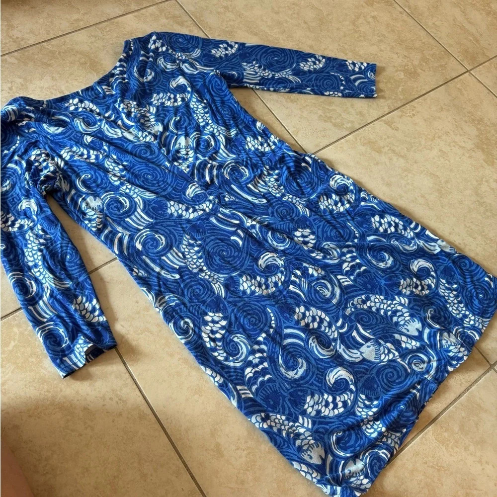 Lilly Pulitzer Sophiletta 3/4 Sleeve V neck Mini Dress Bold Blue Fish Size Small - Picture 8 of 13